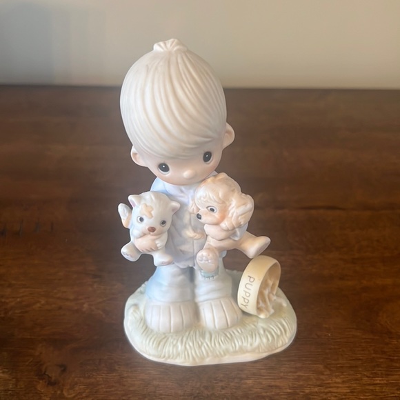 Precious Moments “Blessed are the Peacemakers” - Picture 1 of 7